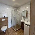 Apartman Cerveny Kostelec Διαμέρισμα Červený Kostelec